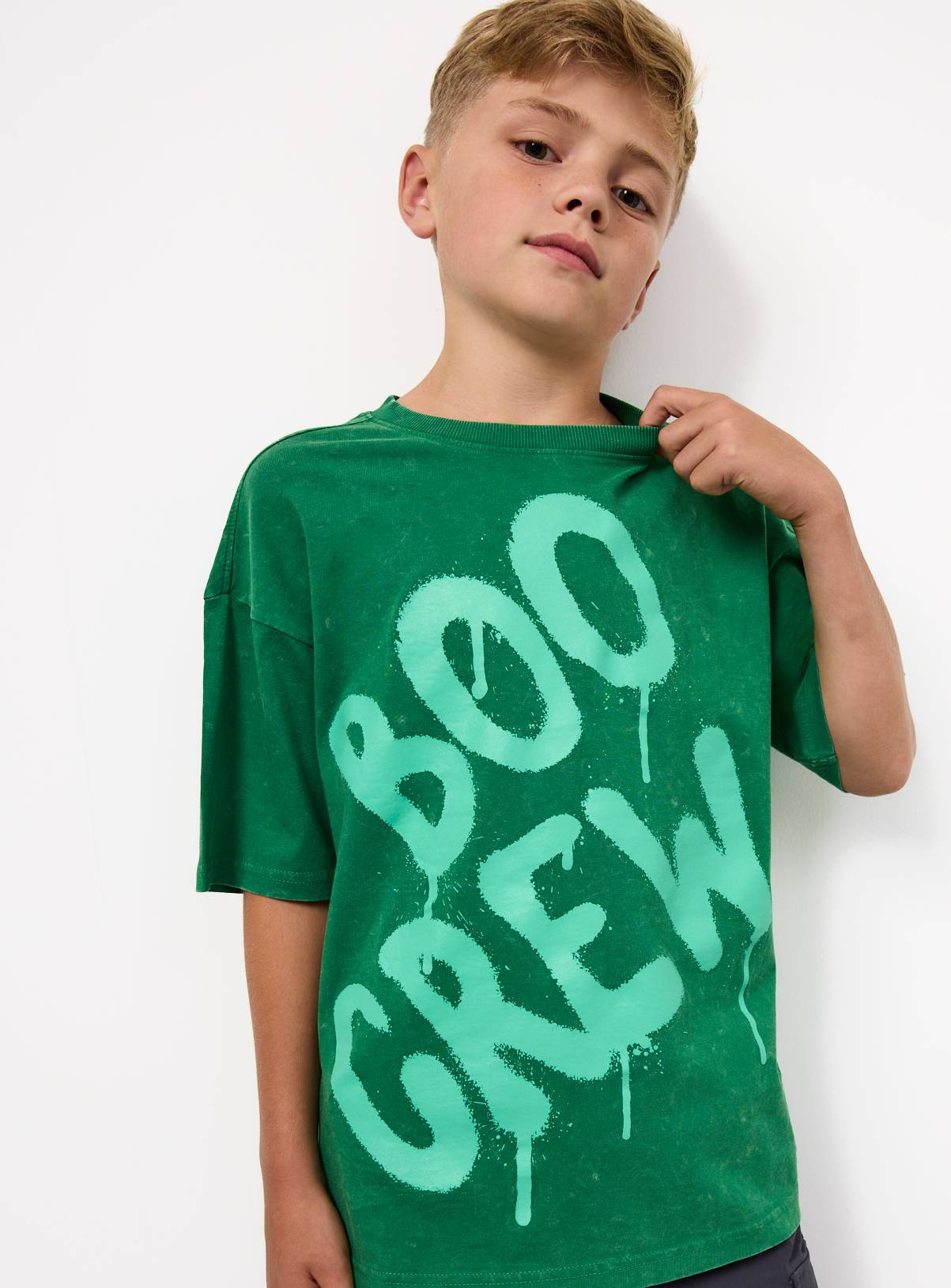 Green Halloween Boo Crew Graphic T-Shirt 7 years - Image 1