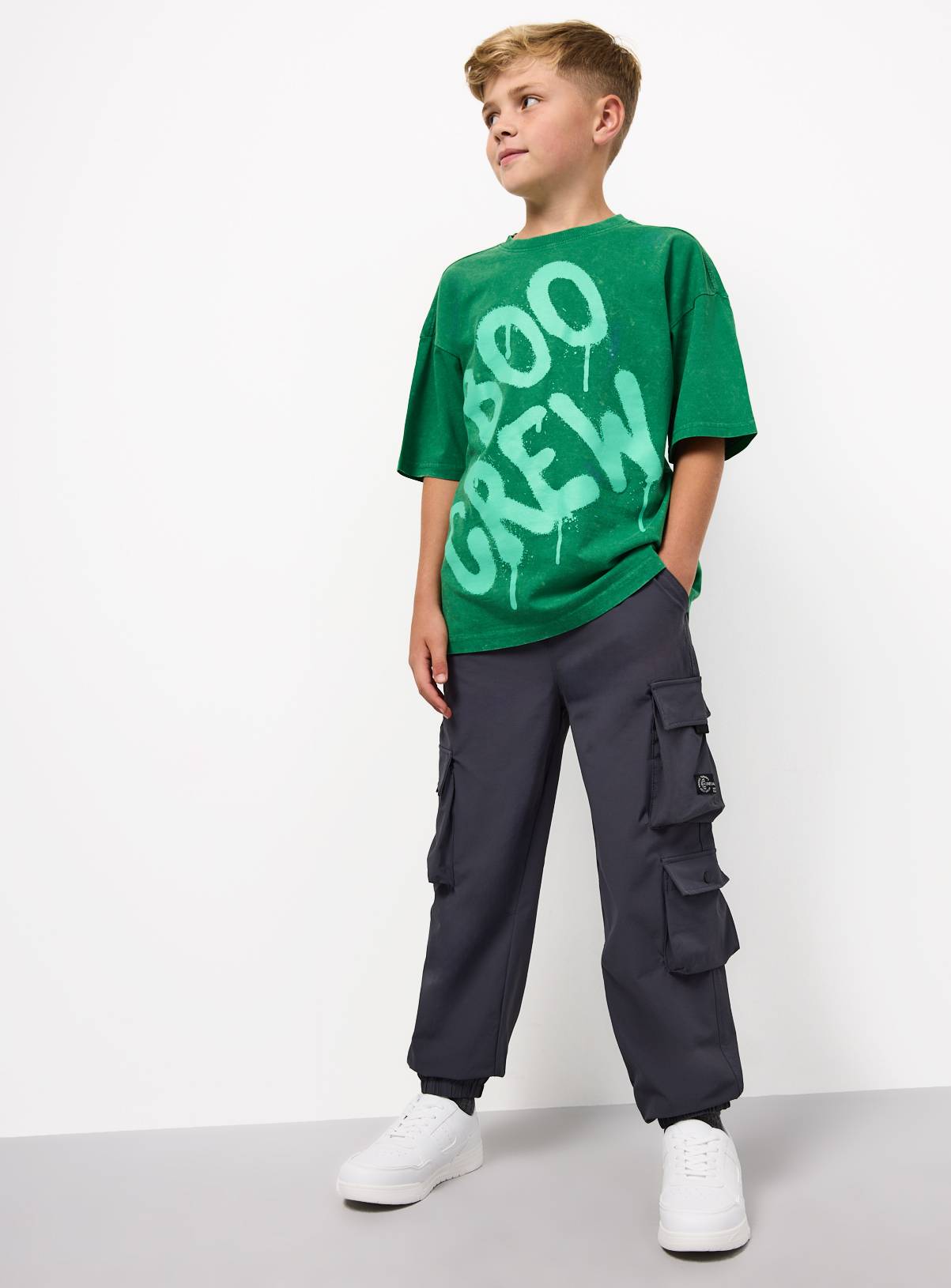 Green Halloween Boo Crew Graphic T-Shirt 7 years - Image 2