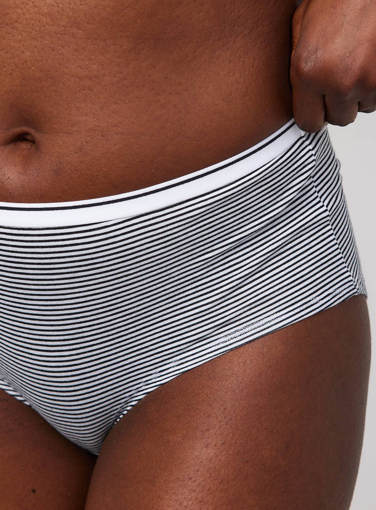Mono Sporty Short Knickers 5 Pack 8 - Image 3