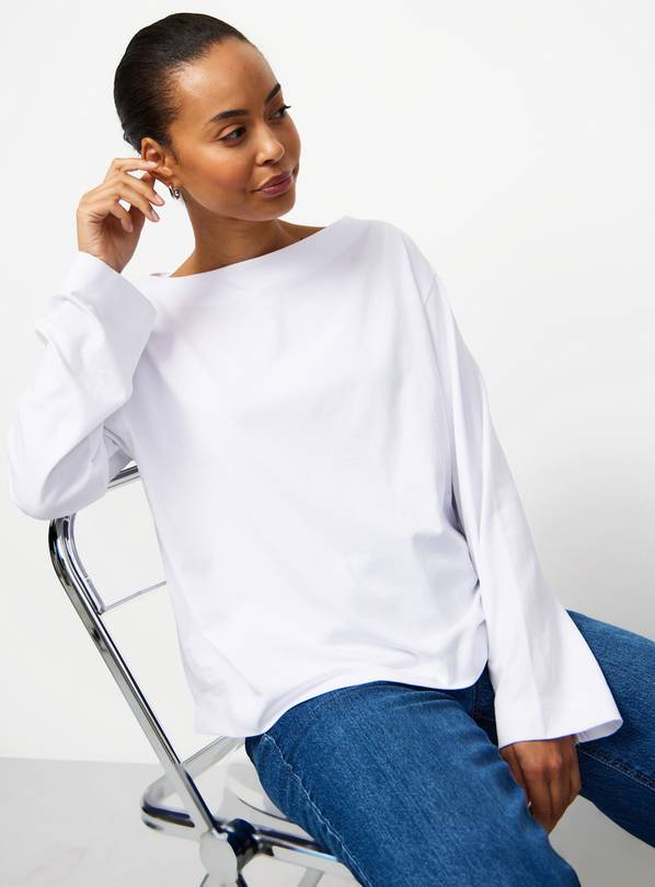 White Boat Neckline Long Sleeve Top XS