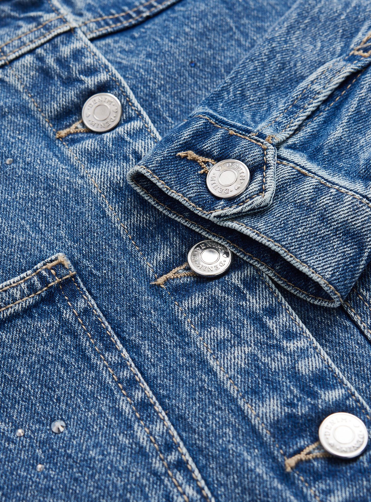 Mid Denim Shacket 7-8 years - Image 3 thumbnail