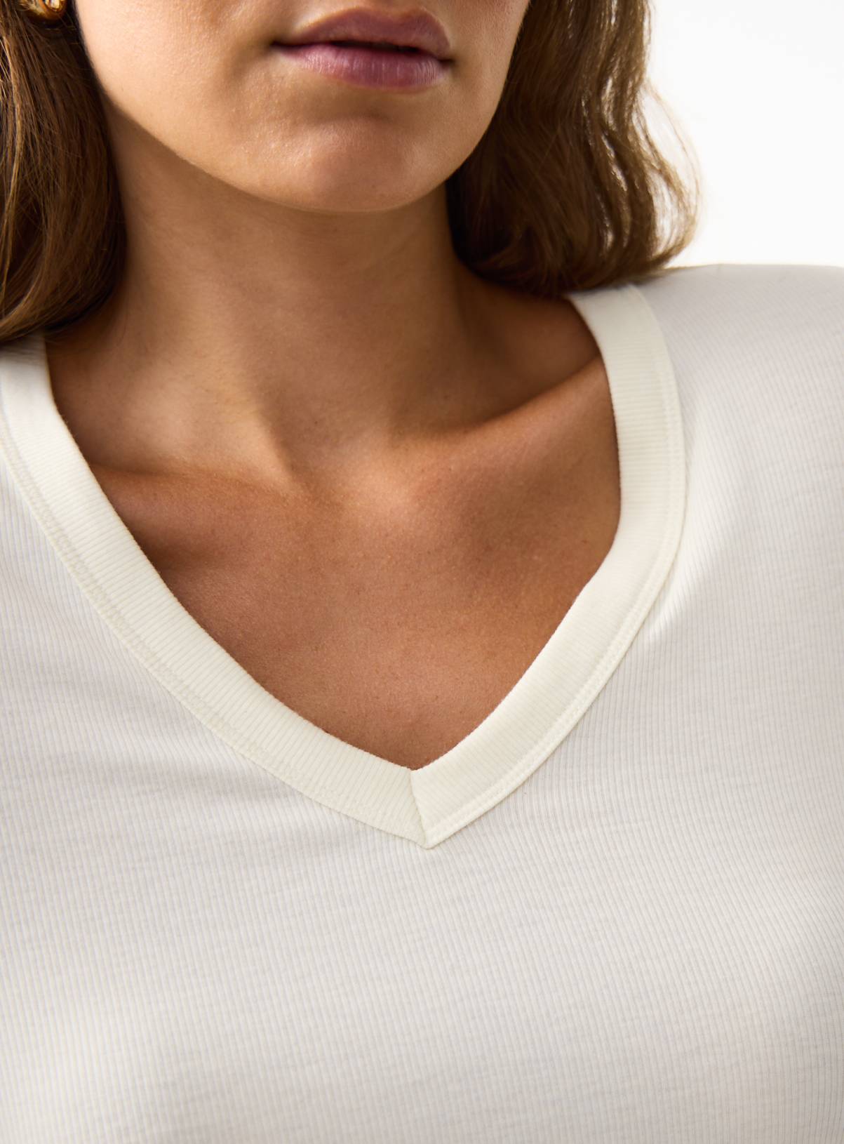 Cream Ribbed V-Neck Long Sleeve T-Shirt 22 - Image 3