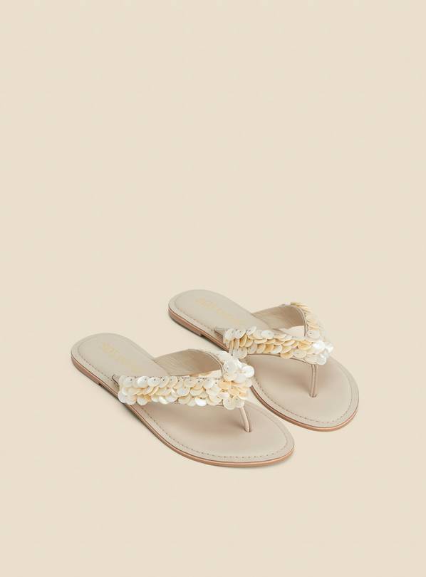 SOSANDAR Ecru Shell Detail Leather Flip Flops 6