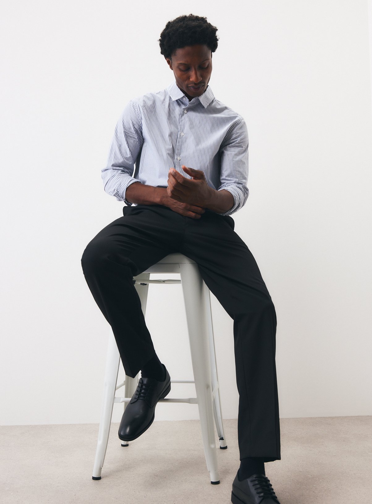 Black Regular Fit Expandable Waist Twill Trousers W34 L33 - Image 2 thumbnail