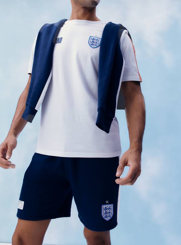 Navy Official FIFA England Football Shorts  XL
