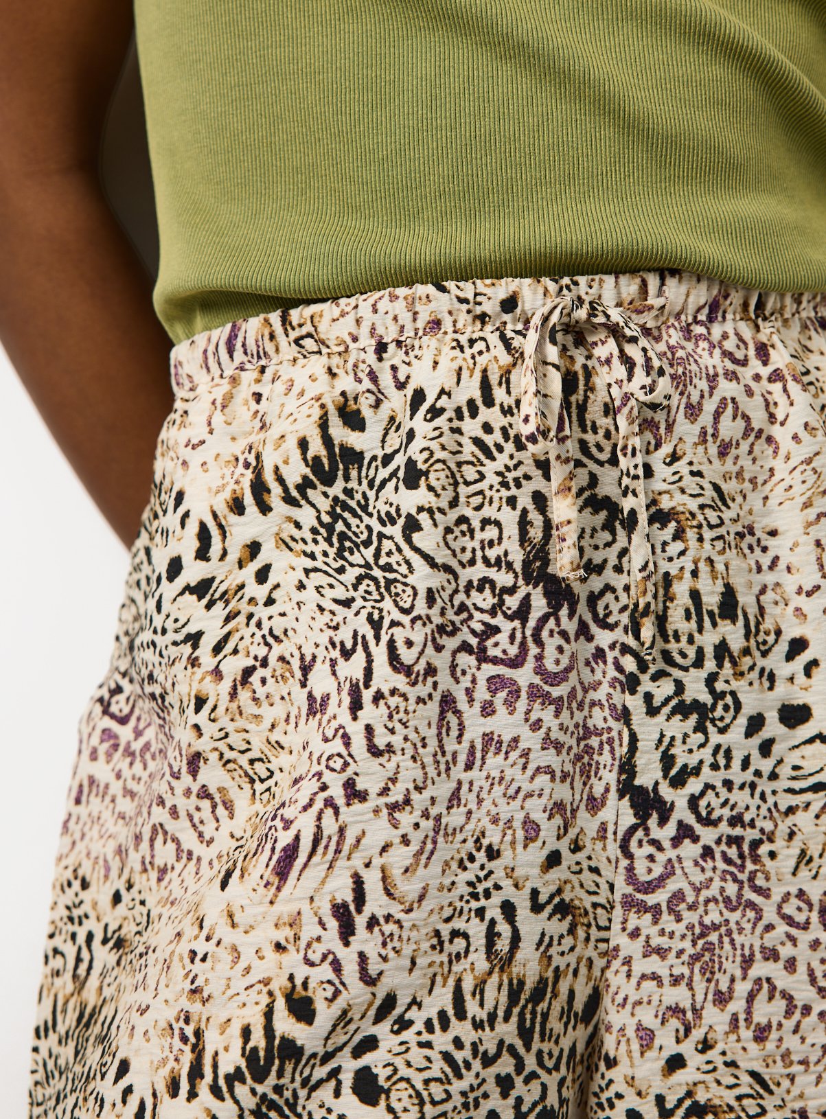 Beige Animal Print Shorts 10 - Image 3 thumbnail