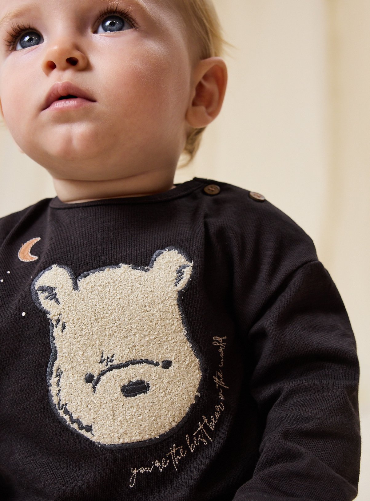 Winnie The Pooh T-Shirt & Leggings 2-Piece Set 9-12 months - Image 2 thumbnail
