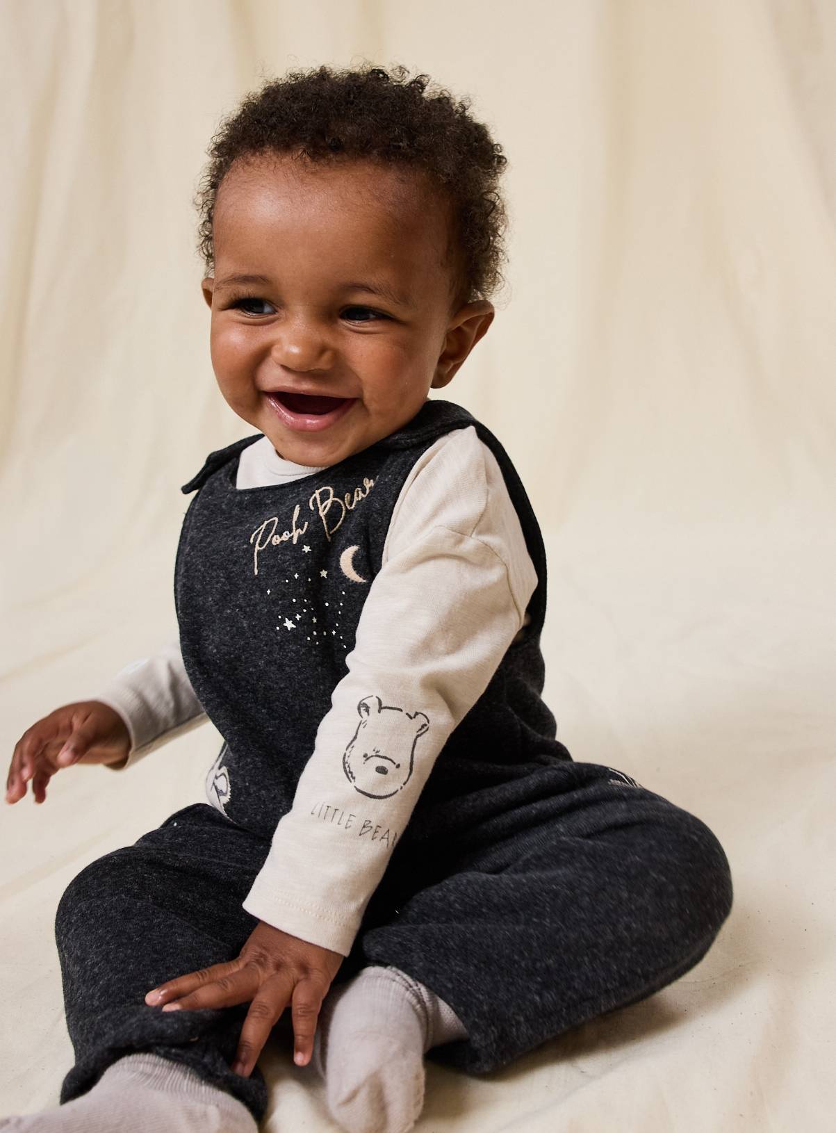 Winnie The Pooh T-Shirt & Dungarees 2-Piece Set 9-12 months - Image 2