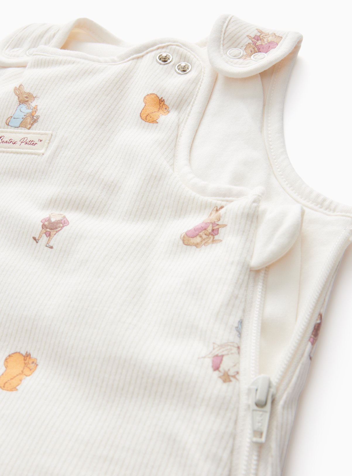 Peter Rabbit Print 2.5 Tog Sleeping Bag 6-12 months - Image 2 thumbnail
