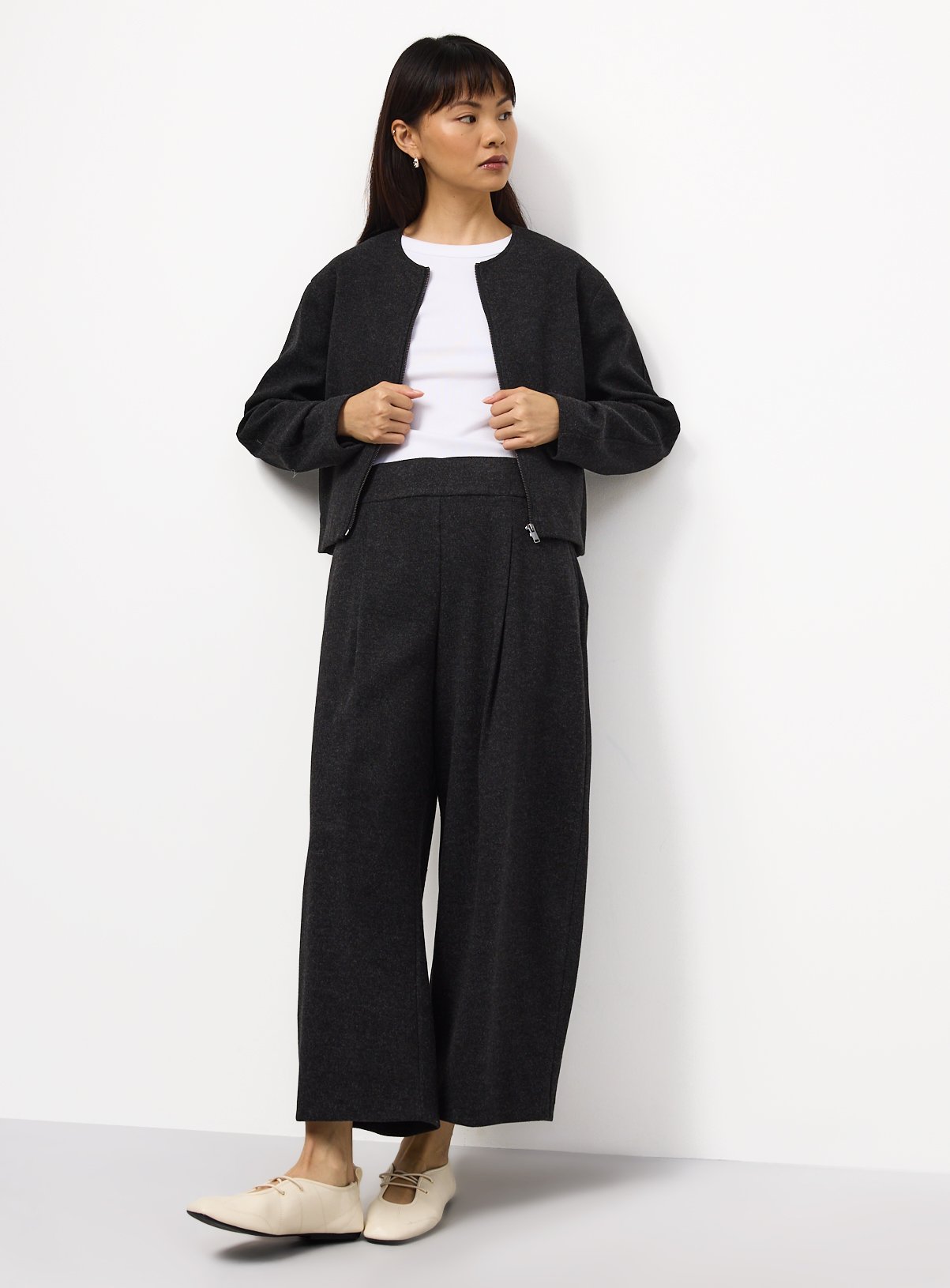 Grey Barrel Leg Trousers 16 - Image 2 thumbnail