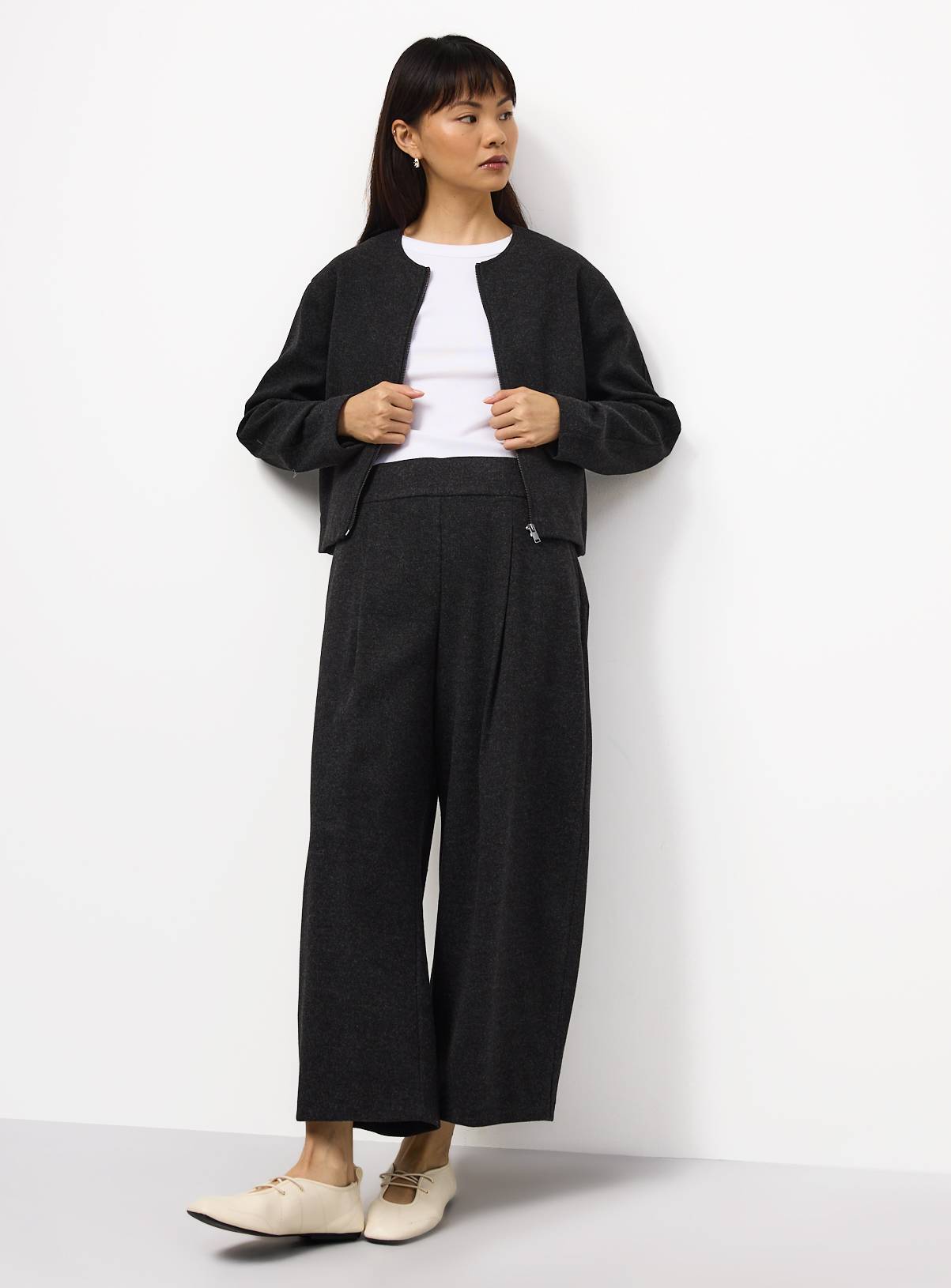 Grey Barrel Leg Trousers 16 - Image 2