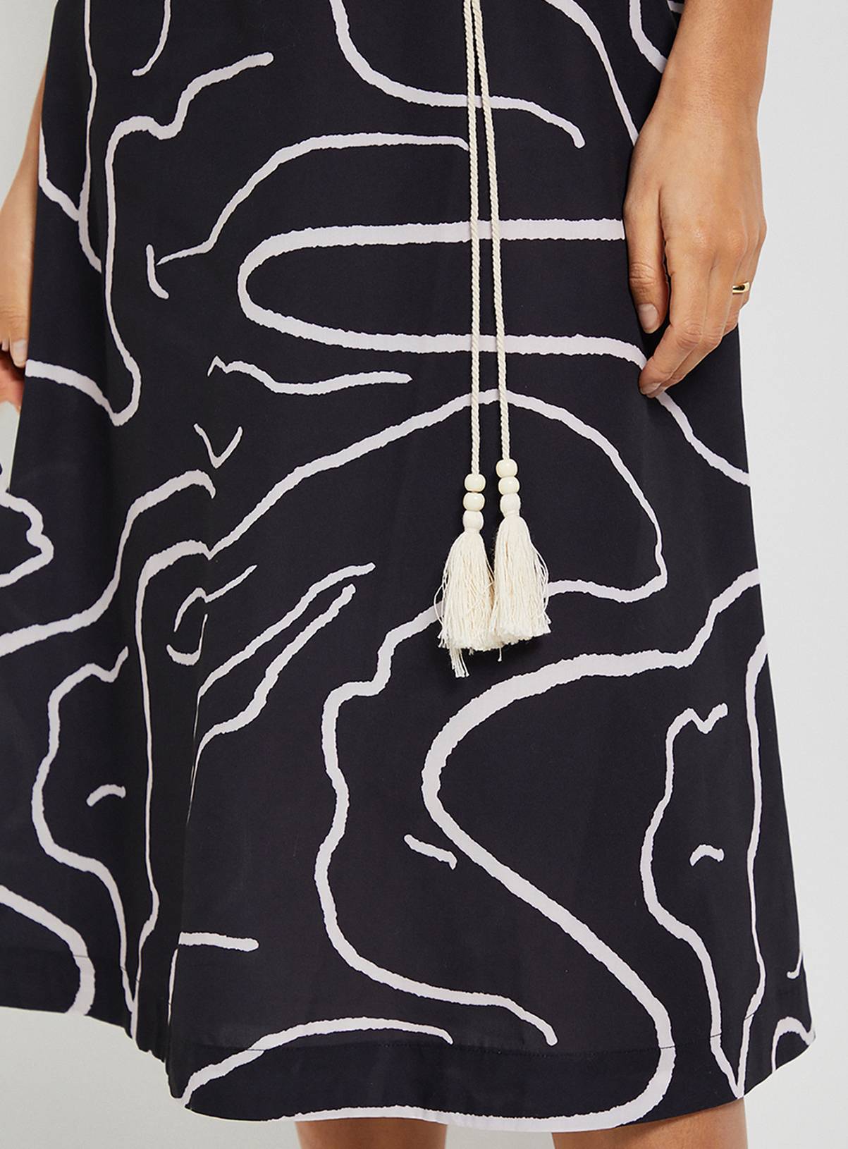 WALLIS Abstract Belted Midi Dress 10 - Image 5