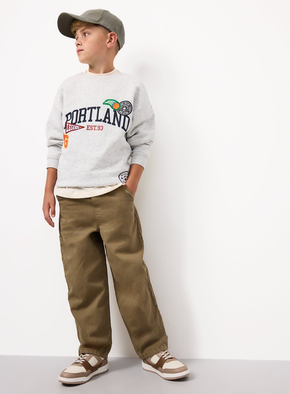 Grey Portland Badge Sweatshirt 5 years - Image 2 thumbnail