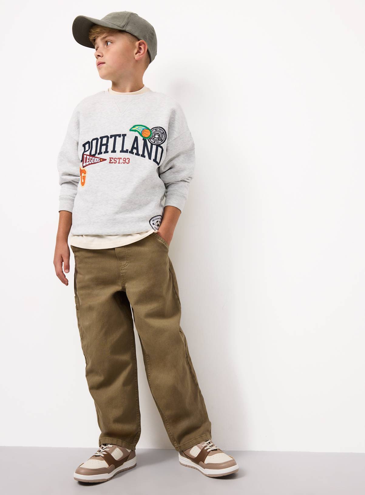 Grey Portland Badge Sweatshirt 5 years - Image 2