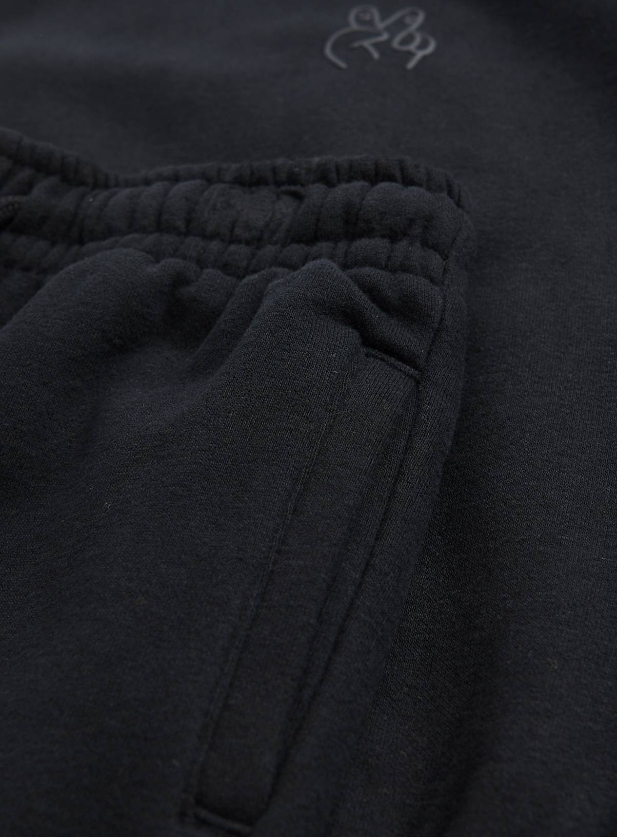Black Sweat Set 8 years - Image 2