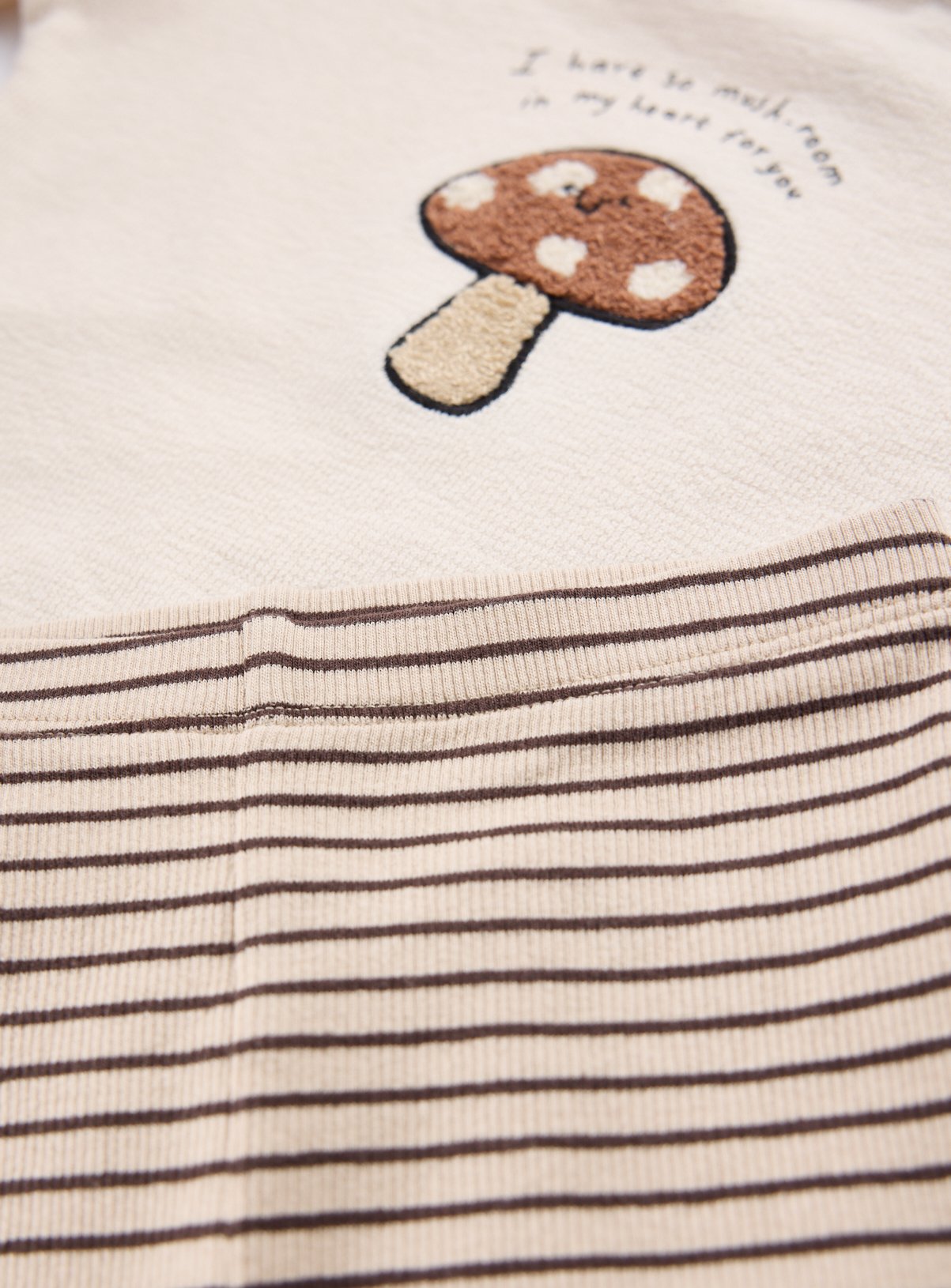 Cream Mushroom Top & Leggings Set 9-12 months - Image 2 thumbnail
