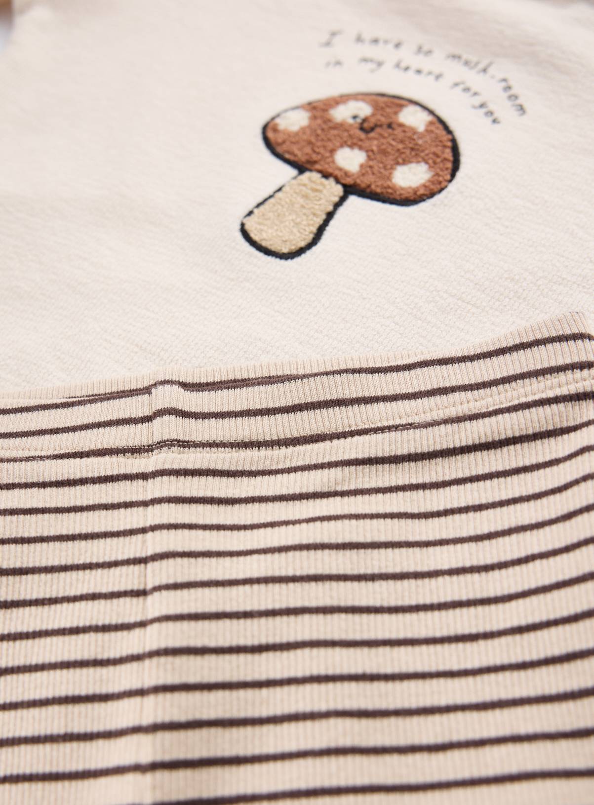 Cream Mushroom Top & Leggings Set 9-12 months - Image 2