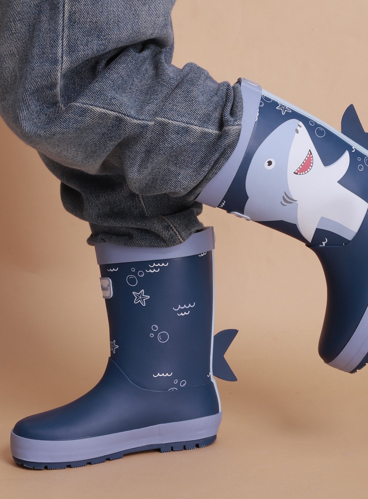 TOEZONE Sammy Boys Shark Character Navy Waterproof Lined Wellies 12 Infant - Image 2 thumbnail