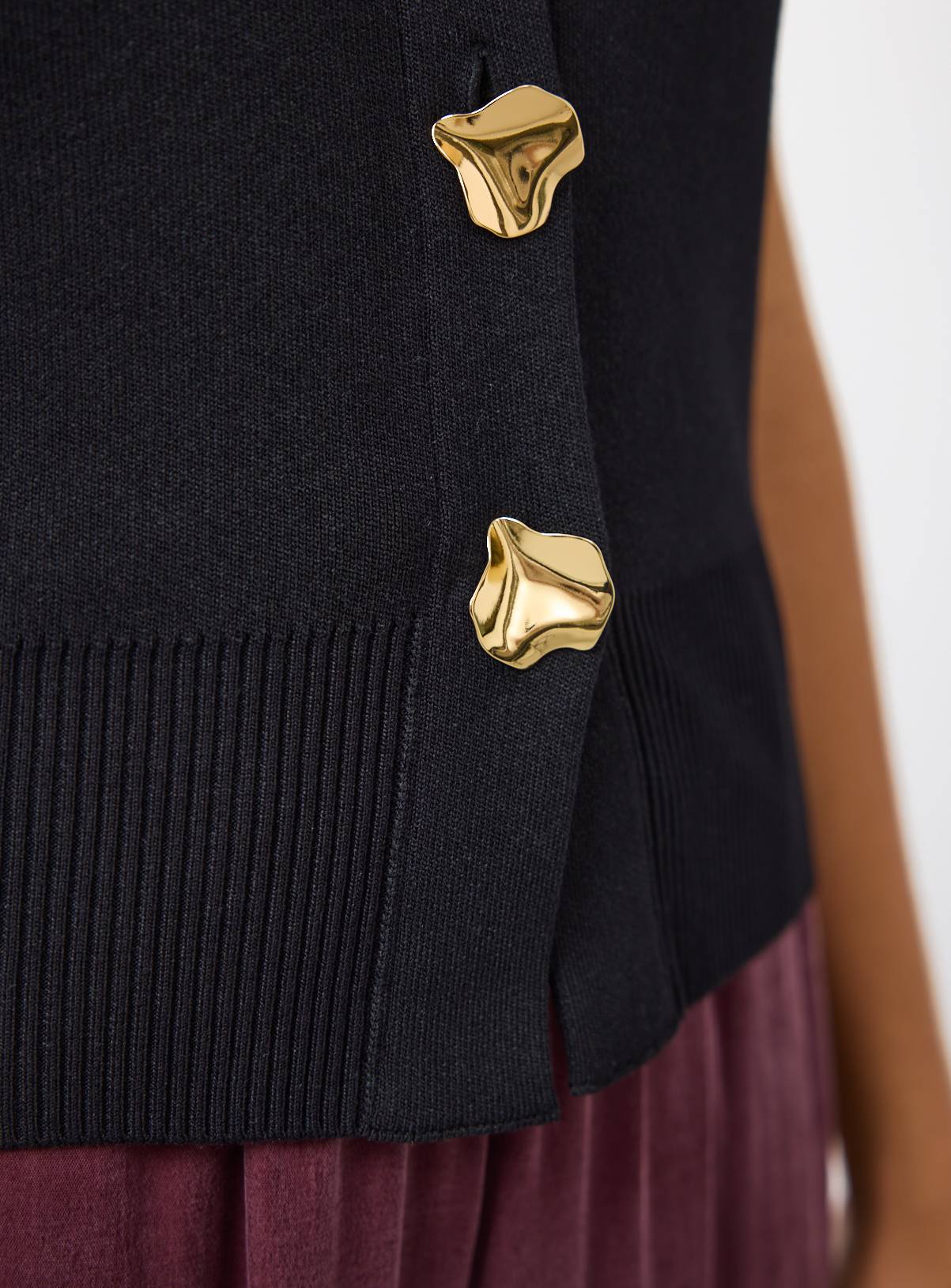Black V Neck Cardigan S - Image 3