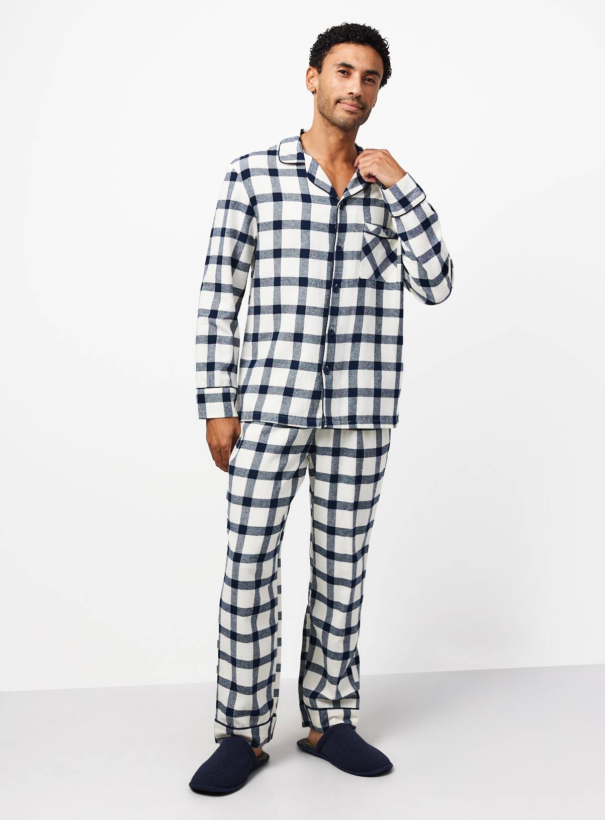 Family Matching Men's Christmas Navy & Cream Check Traditional Pyjamas XS - Image 3