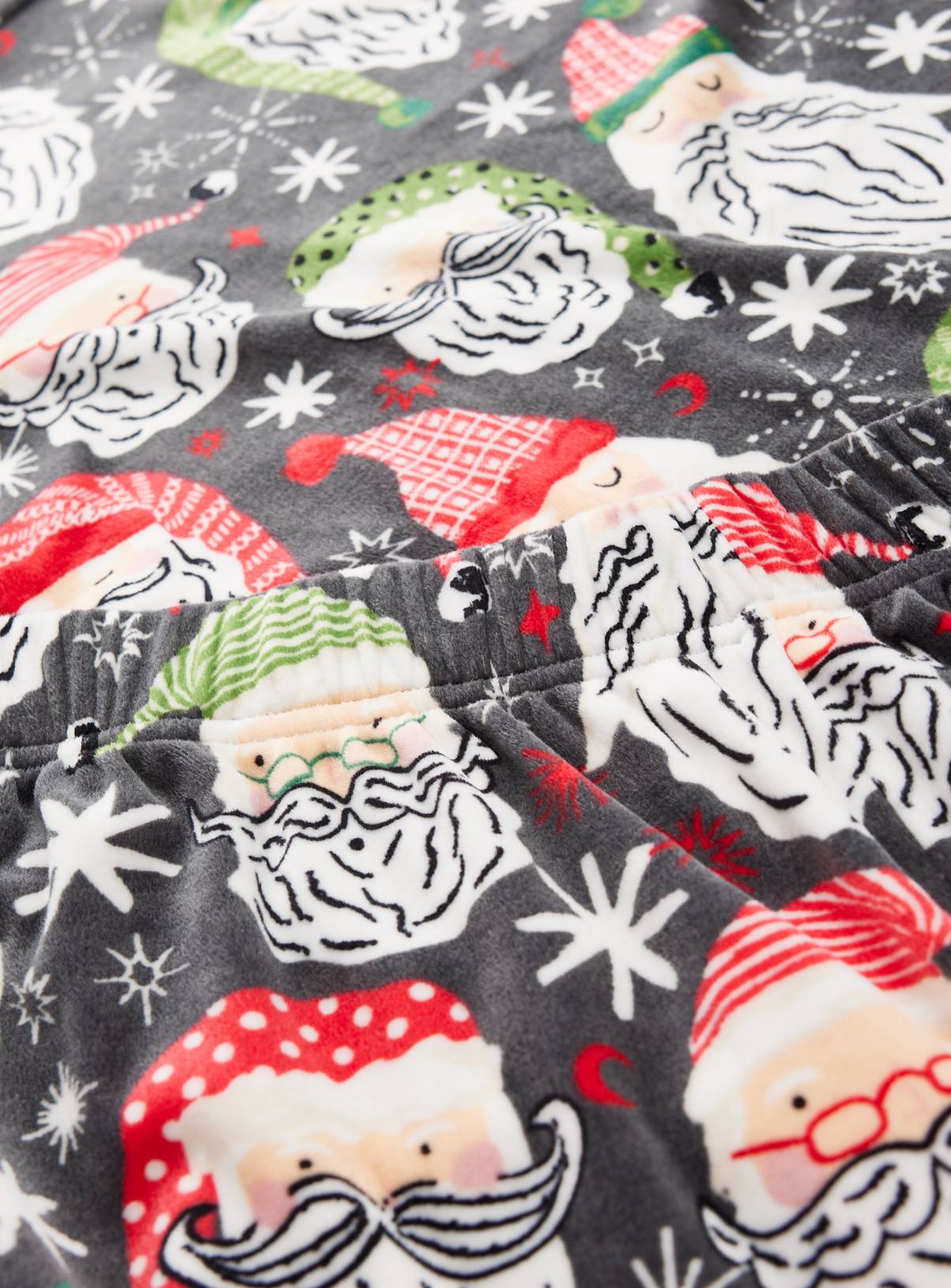 Family Matching Christmas Santa Head Print Long-Sleeved Pyjamas XS - Image 4