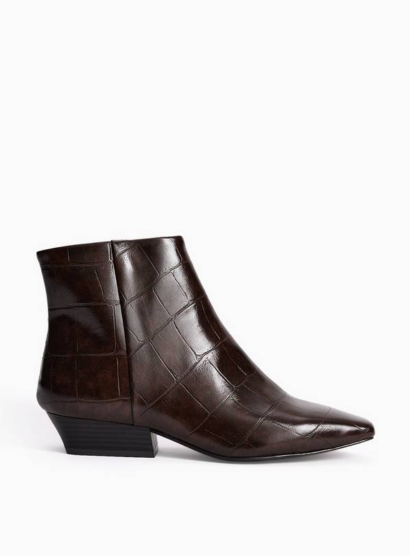 Brown Western Ankle Boots 7