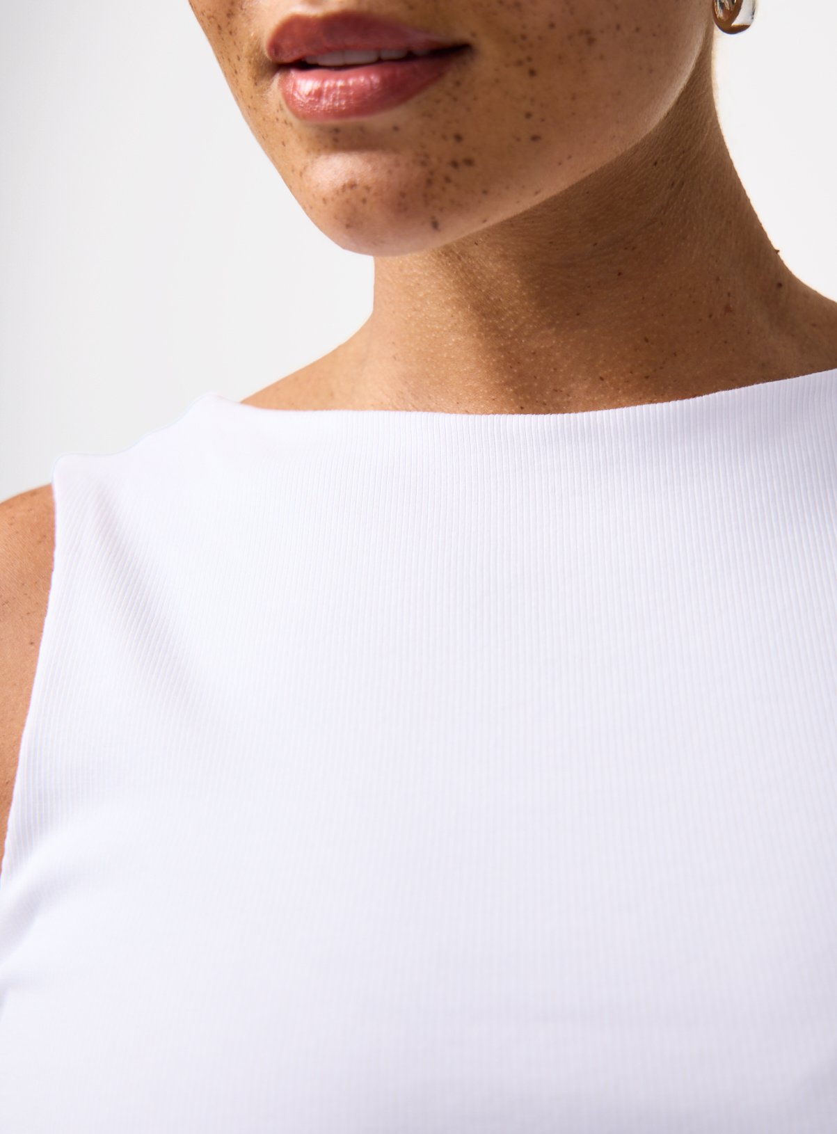 White Ribbed Boat Neck Vest 26 - Image 3 thumbnail