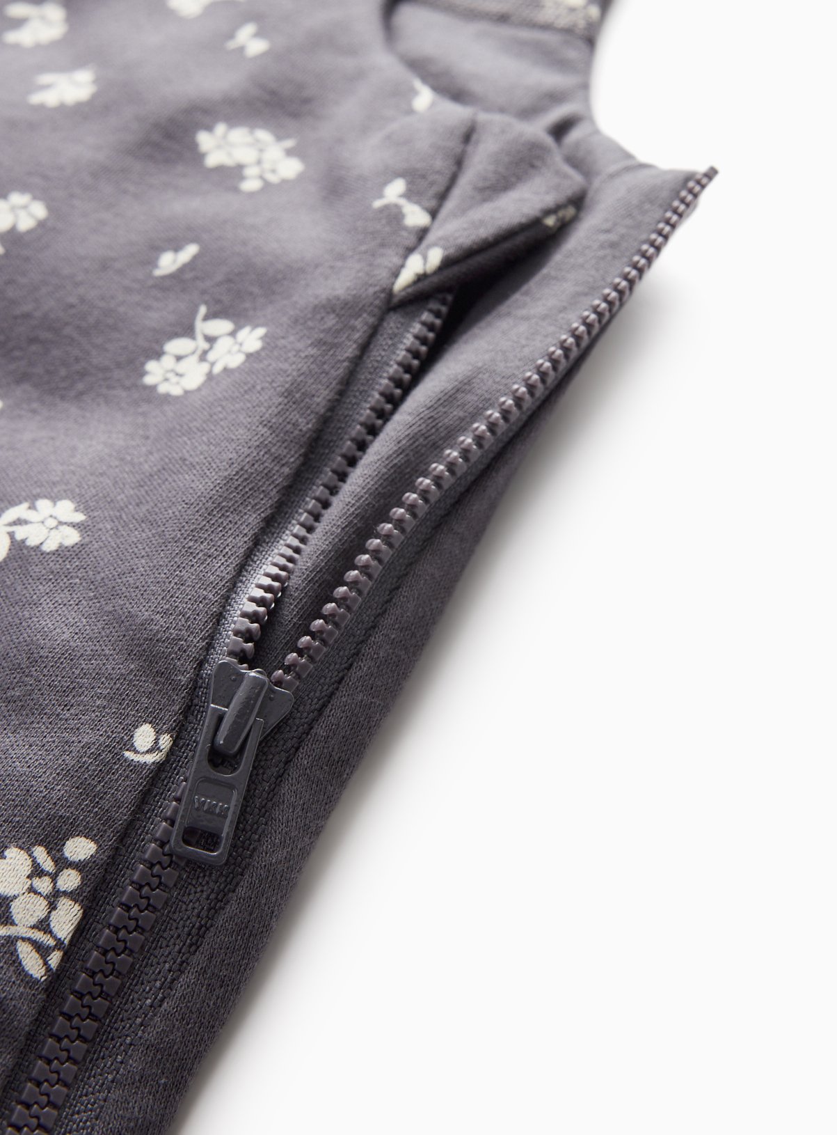 Blackened Pearl Floral Sleeping Bag 12-18 months - Image 2 thumbnail