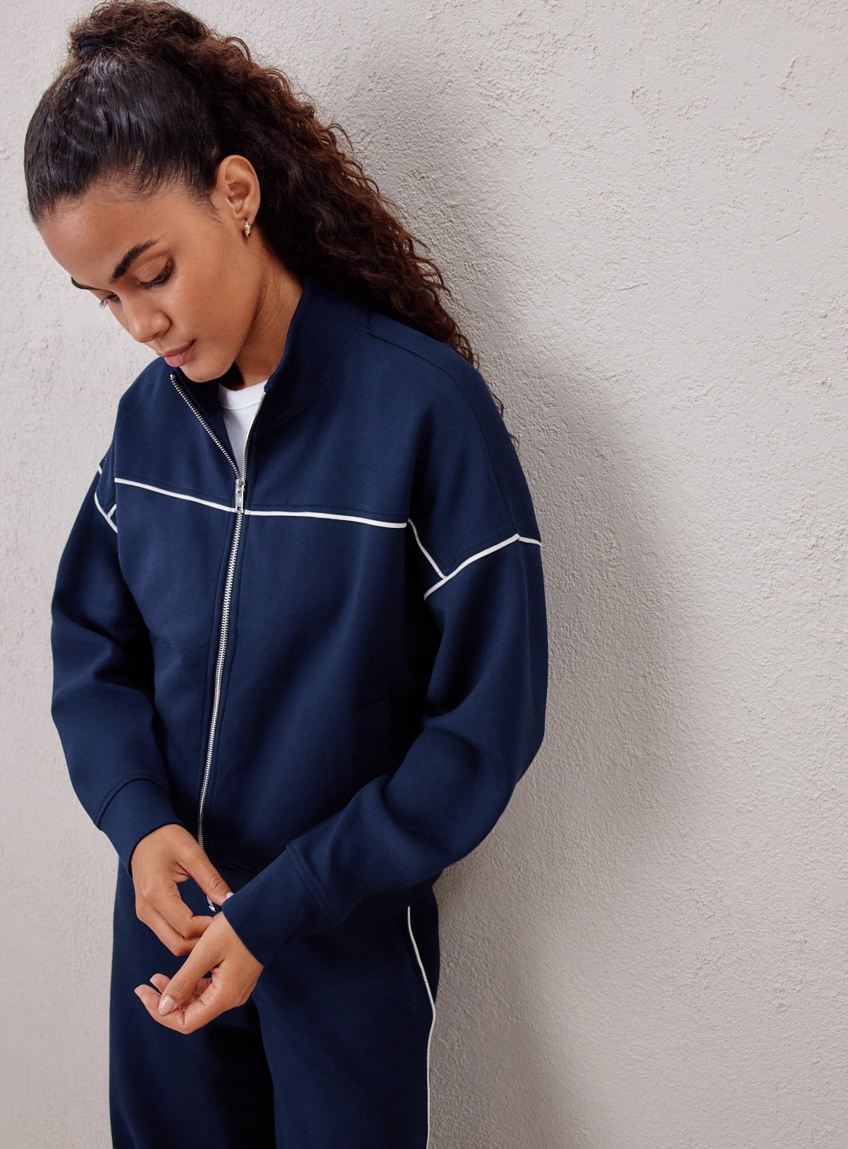 REAKTIV Navy Piped Scuba Zip Through Jacket M - Image 1 thumbnail