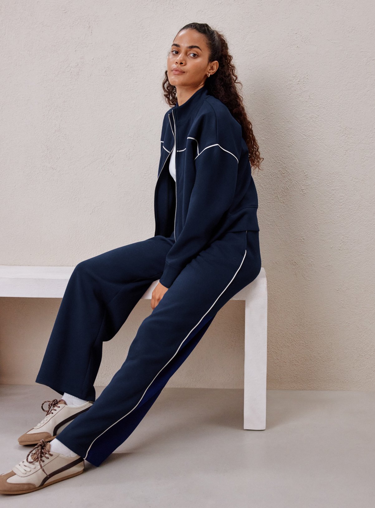 REAKTIV Navy Piped Scuba Wide Leg Jogger S - Image 2 thumbnail
