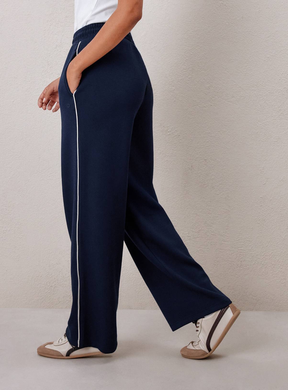 REAKTIV Navy Piped Scuba Wide Leg Jogger S - Image 6