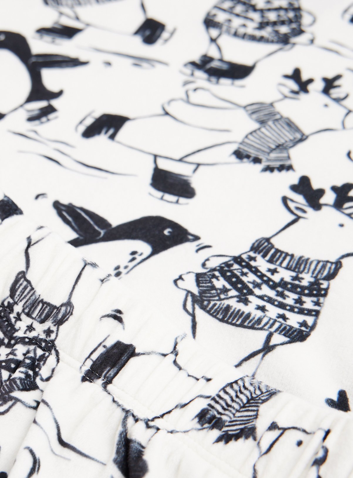 Family Matching Polar Bear Slinky Christmas Pyjama Set XS - Image 5 thumbnail
