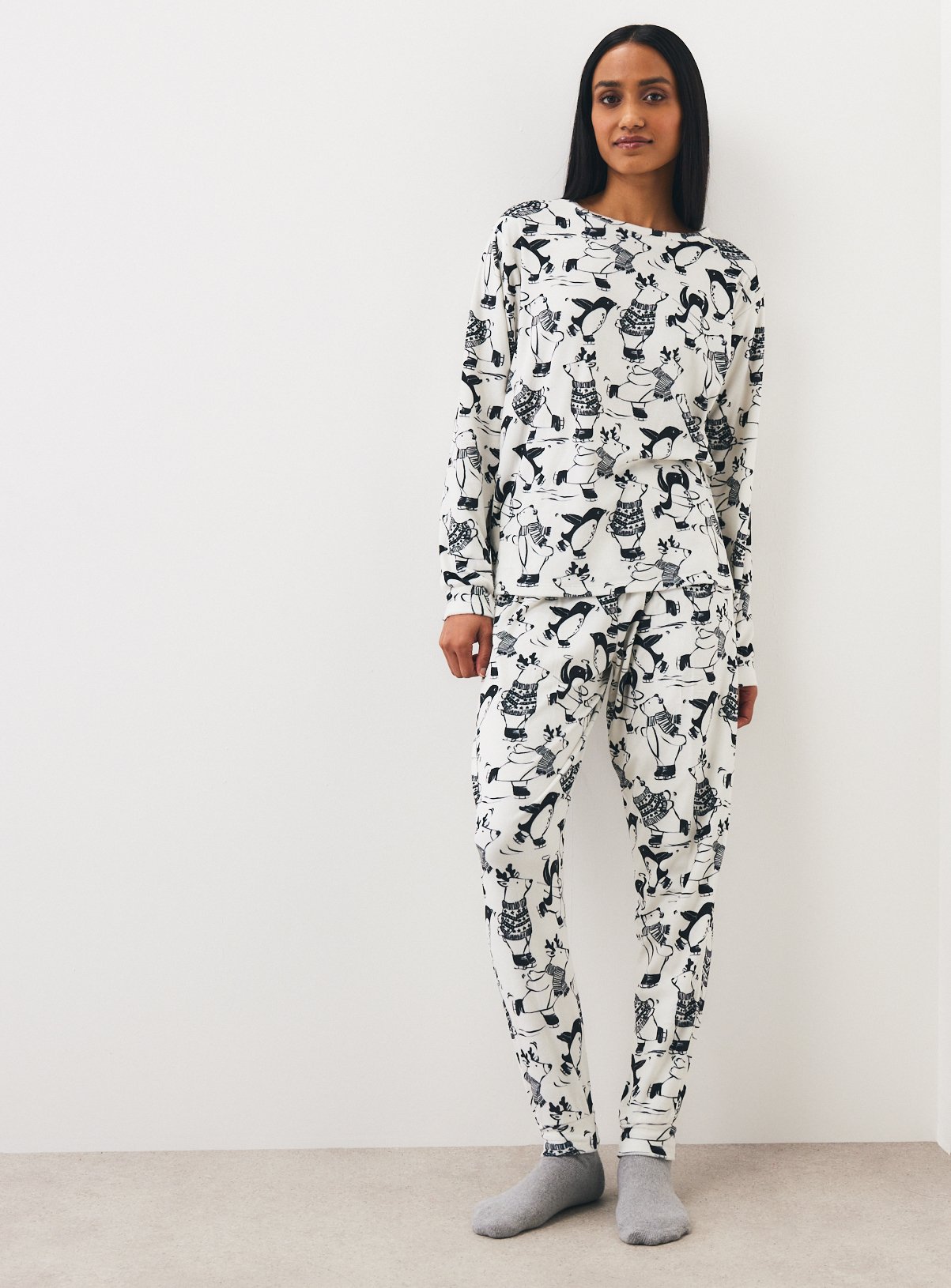 Family Matching Women's Polar Bear Slinky Christmas Pyjama Set 16-18 - Image 2 thumbnail