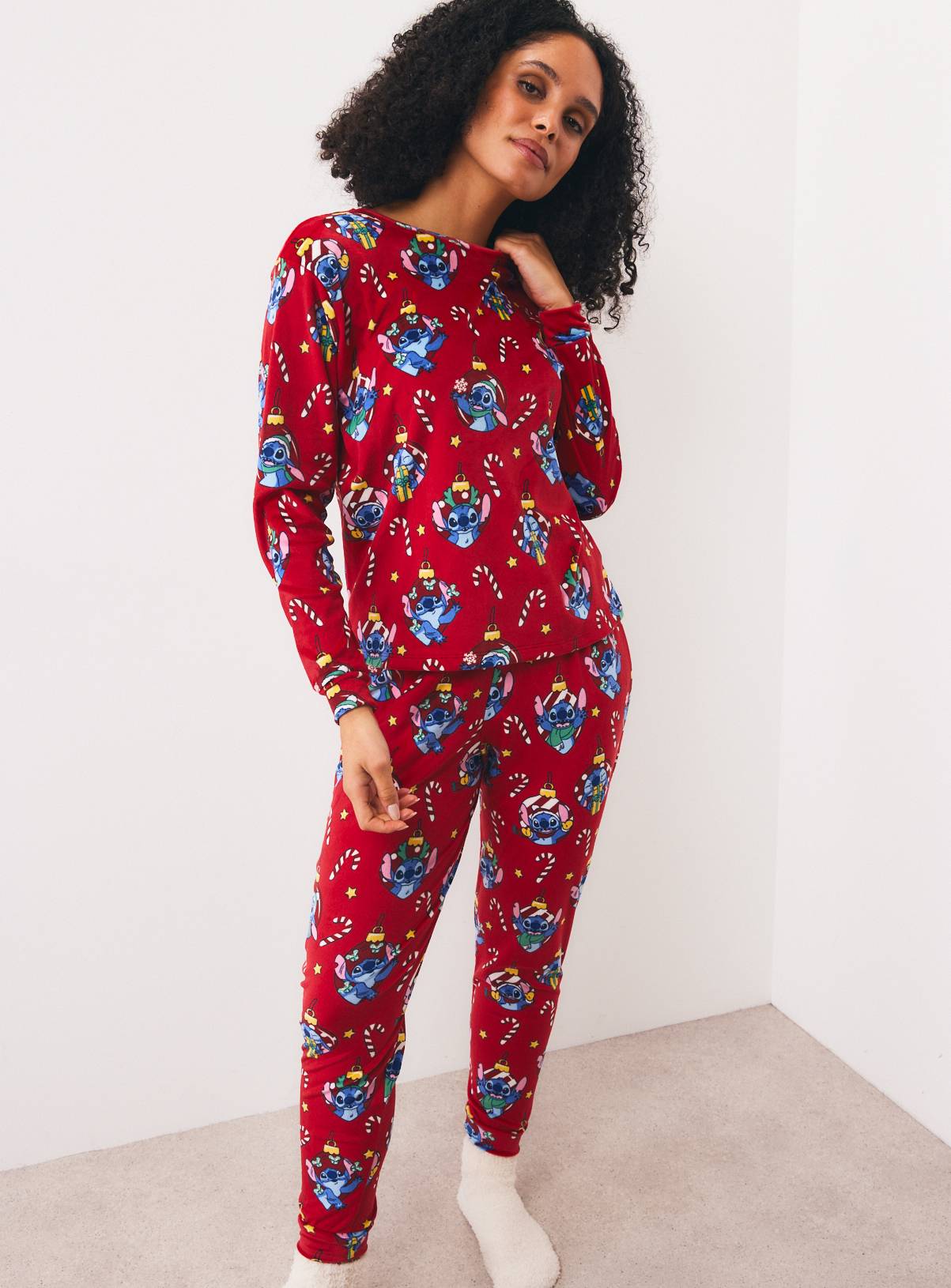 Disney Lilo & Stitch Christmas Slinky Pyjama Set 24-26 - Image 2
