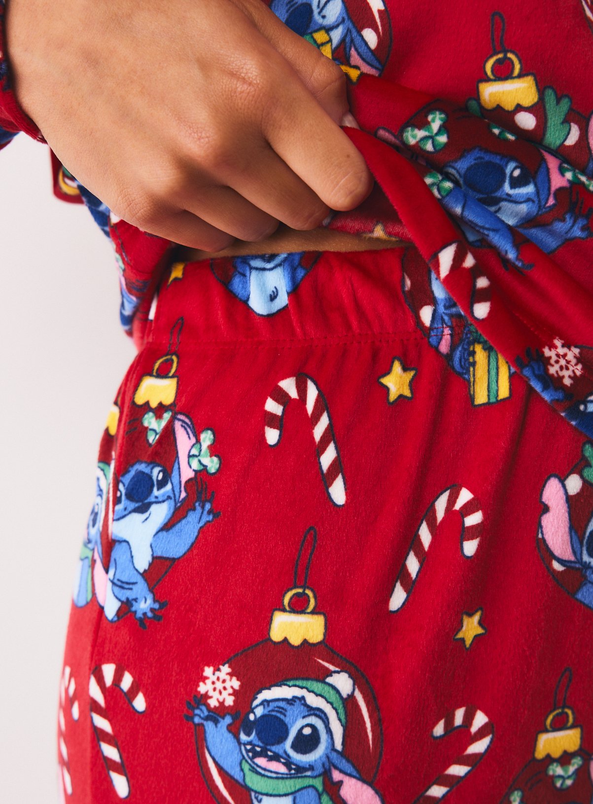 Disney Lilo & Stitch Christmas Slinky Pyjama Set 24-26 - Image 3 thumbnail