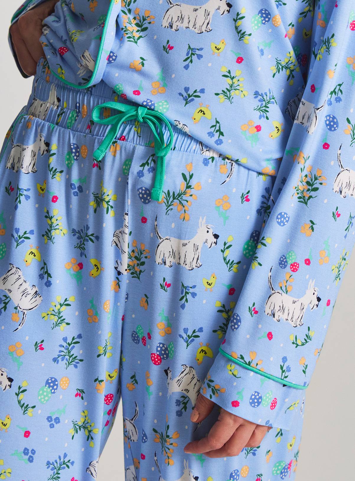 SIMPLY BE Pretty Secrets Scottie Dog Print Revere Pyjama Set 28-30 - Image 4