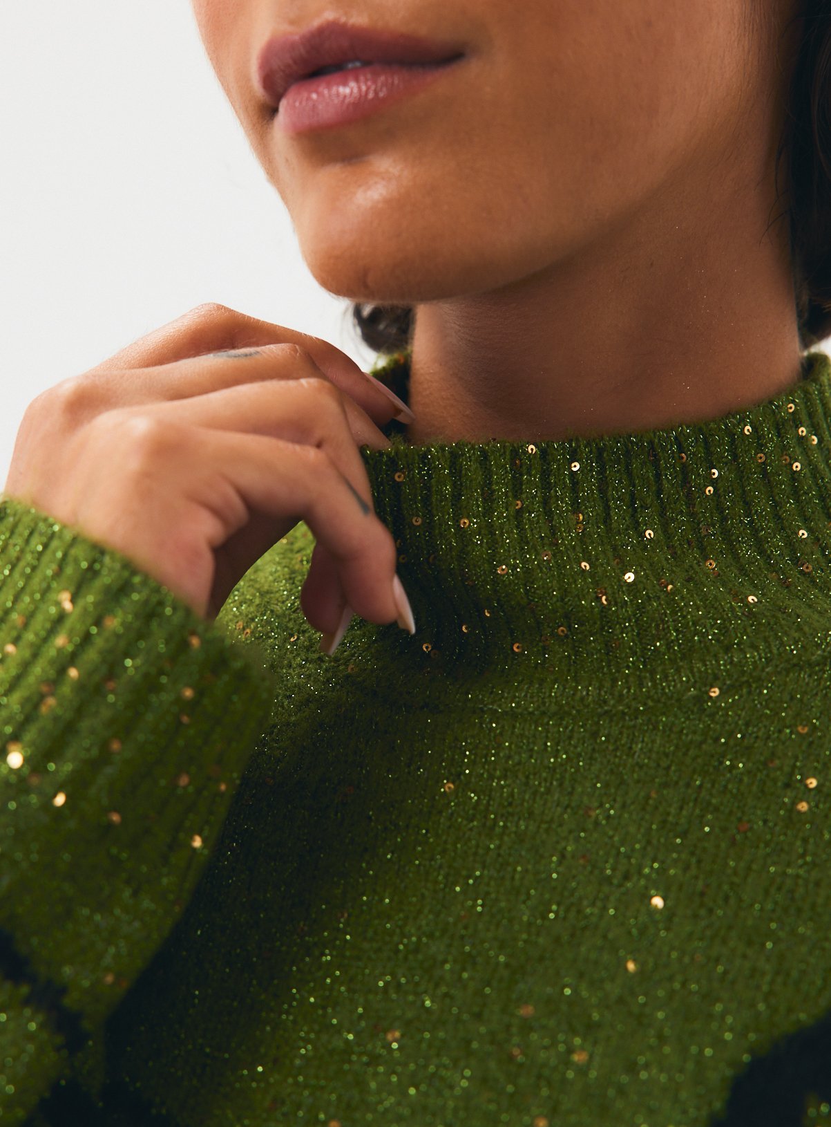 Green Sparkle Bow Jumper XL - Image 3 thumbnail