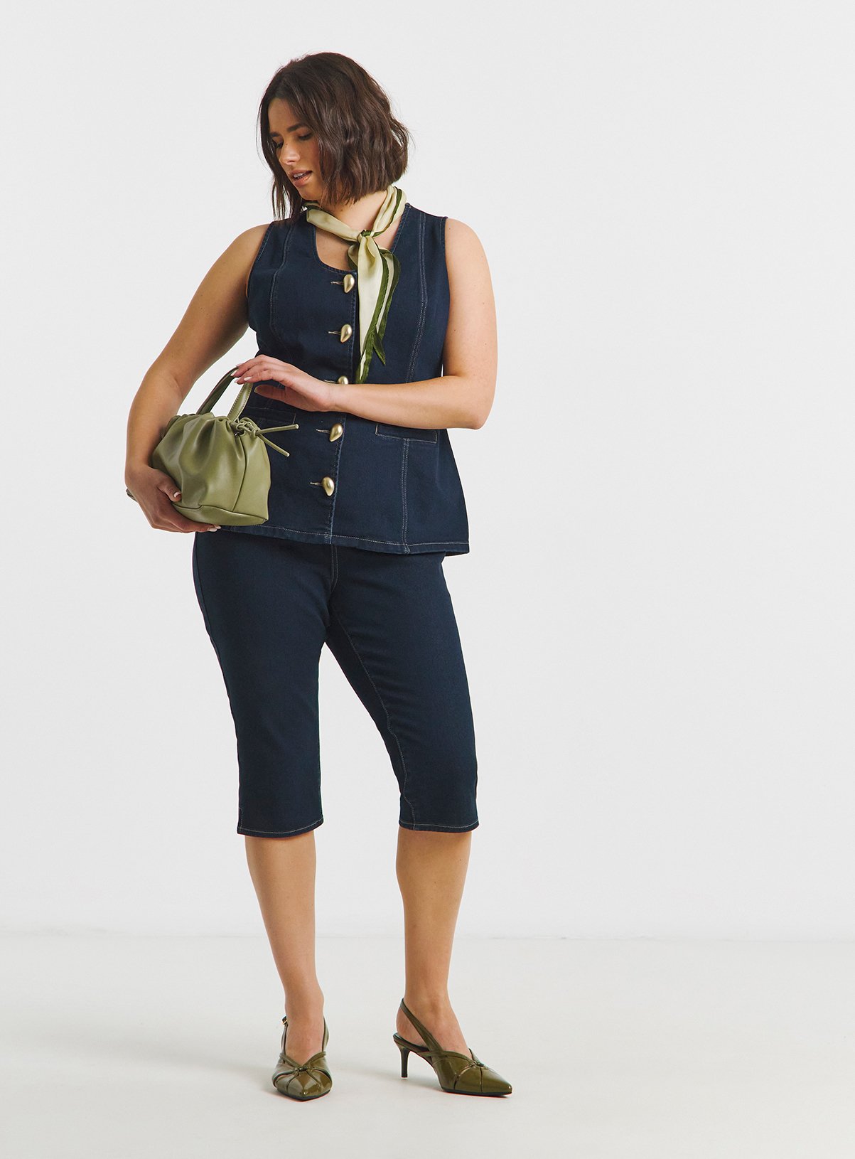 SIMPLY BE Indigo Capri Jeans 12 - Image 3 thumbnail