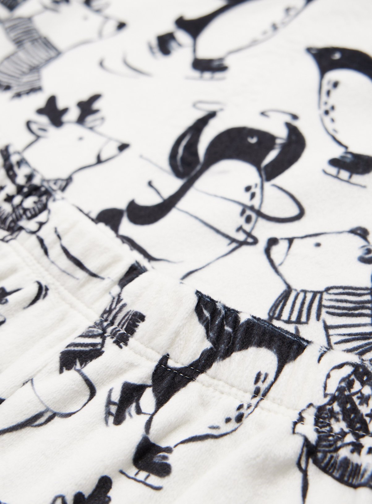 Family Matching Kids' Polar Bear Slinky Christmas Pyjama Set 11-12 years - Image 3 thumbnail