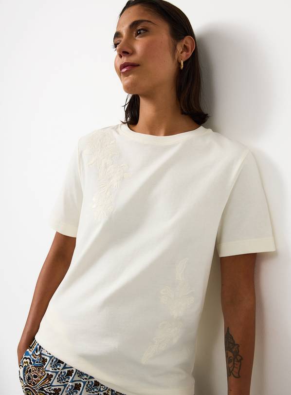 Cream Floral Embroidered Regular Fit T-Shirt 8