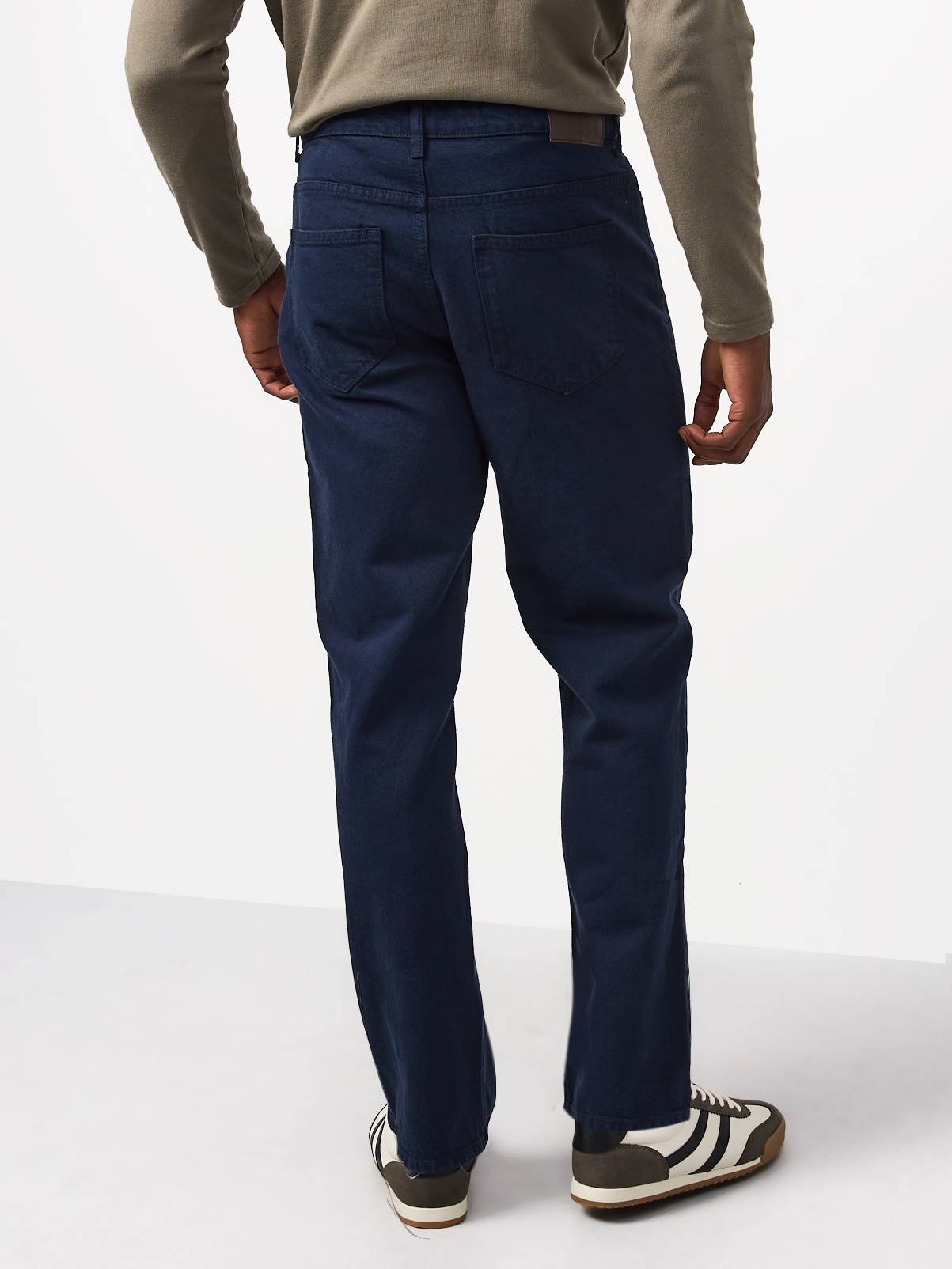 Navy Jeans in Straight Fit  40L - Image 5