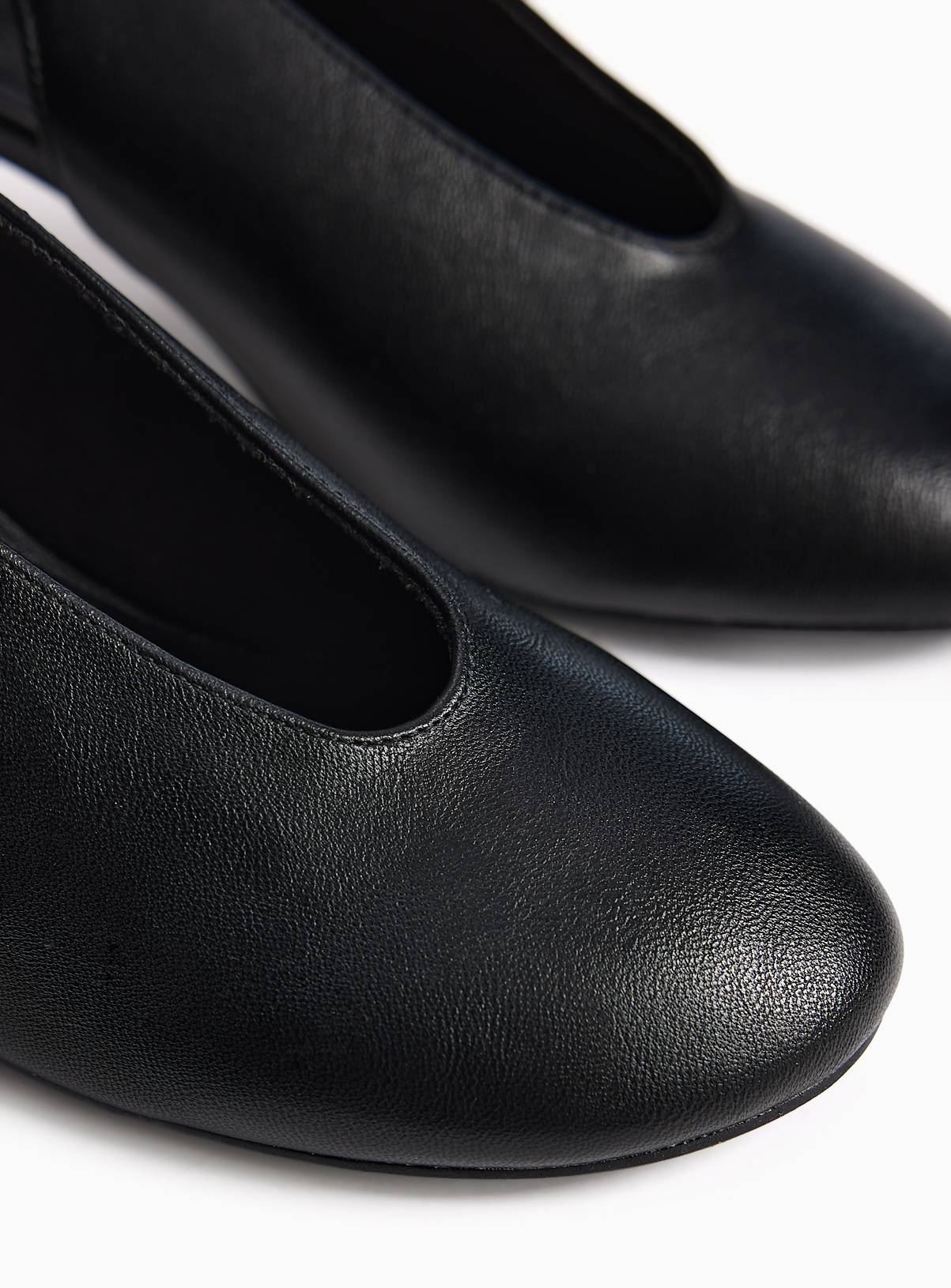 Black Swung Toe Slingback Heels 3 - Image 2