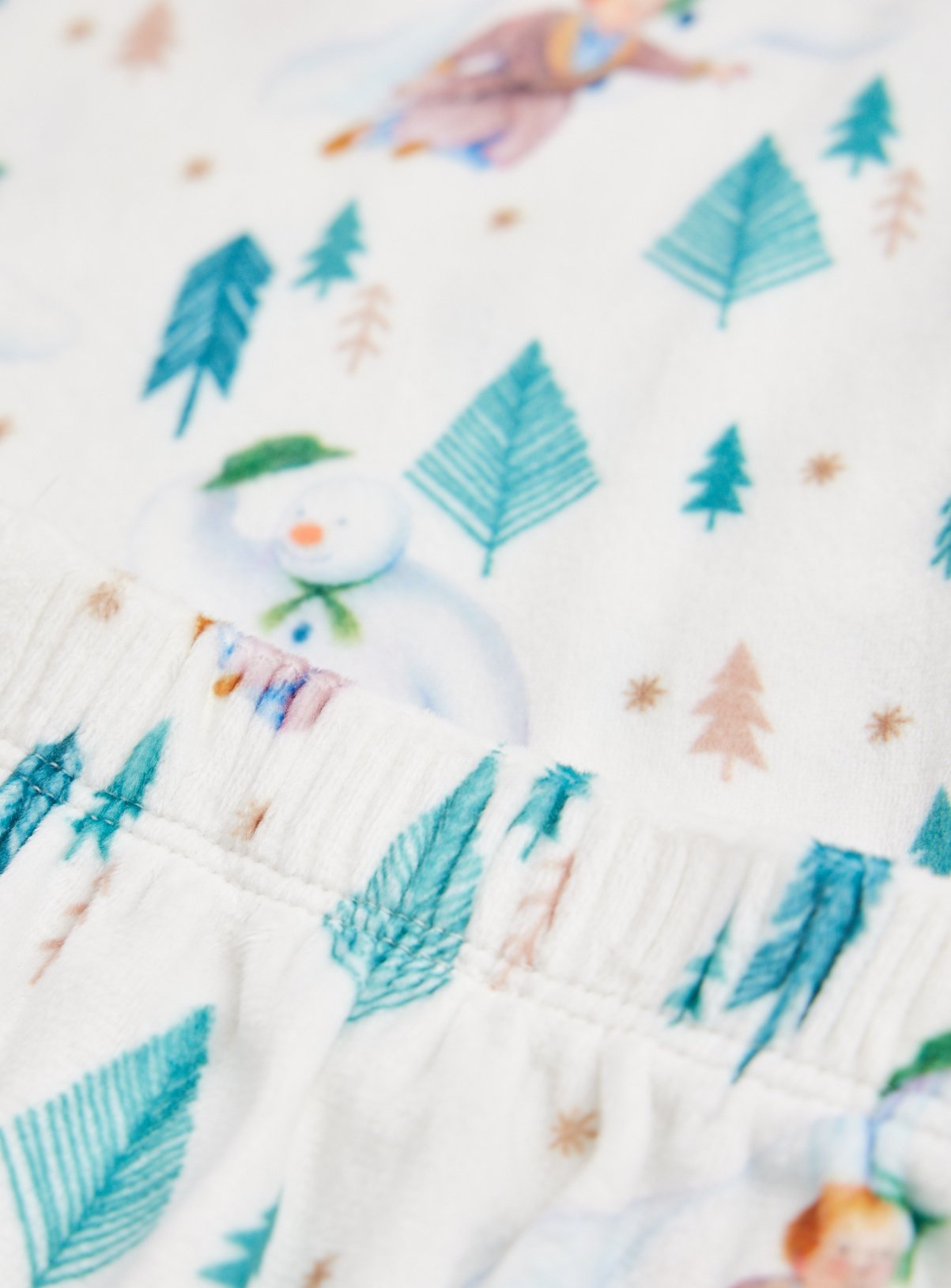 Christmas Family Matching The Snowman Cream 2-Piece Pyjama Set 10-11 years - Image 2 thumbnail