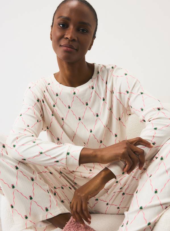 Christmas Trees & Ribbon Print 2-Piece Pyjama Set XXL