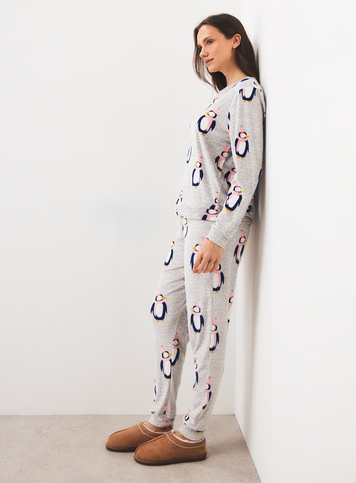 Grey Penguin Slinky Pyjama Set M - Image 3 thumbnail