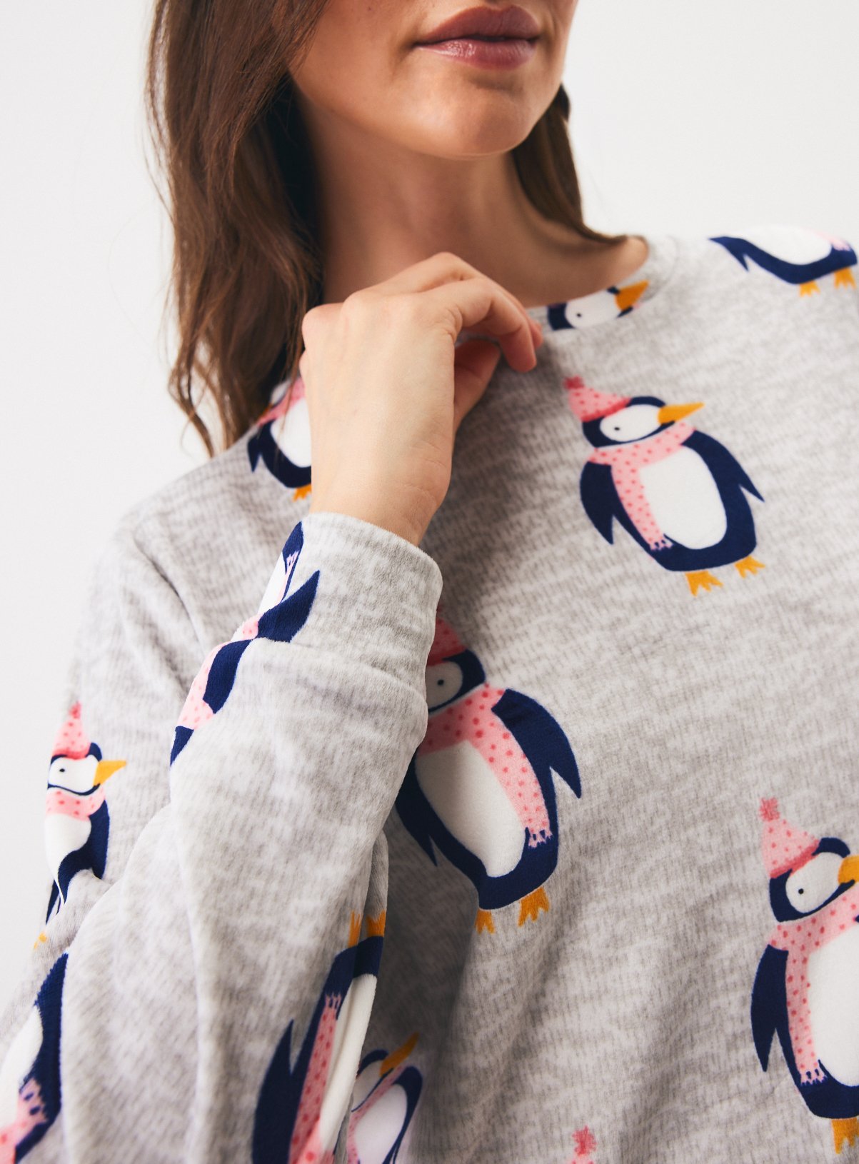 Grey Penguin Slinky Pyjama Set M - Image 4 thumbnail
