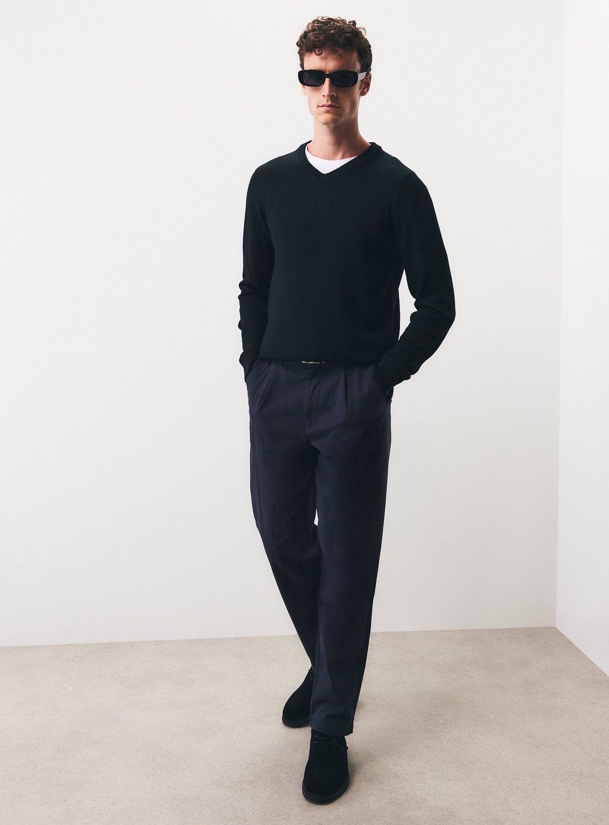 Black Merino Wool V-Neck Jumper XXXXL - Image 2 thumbnail