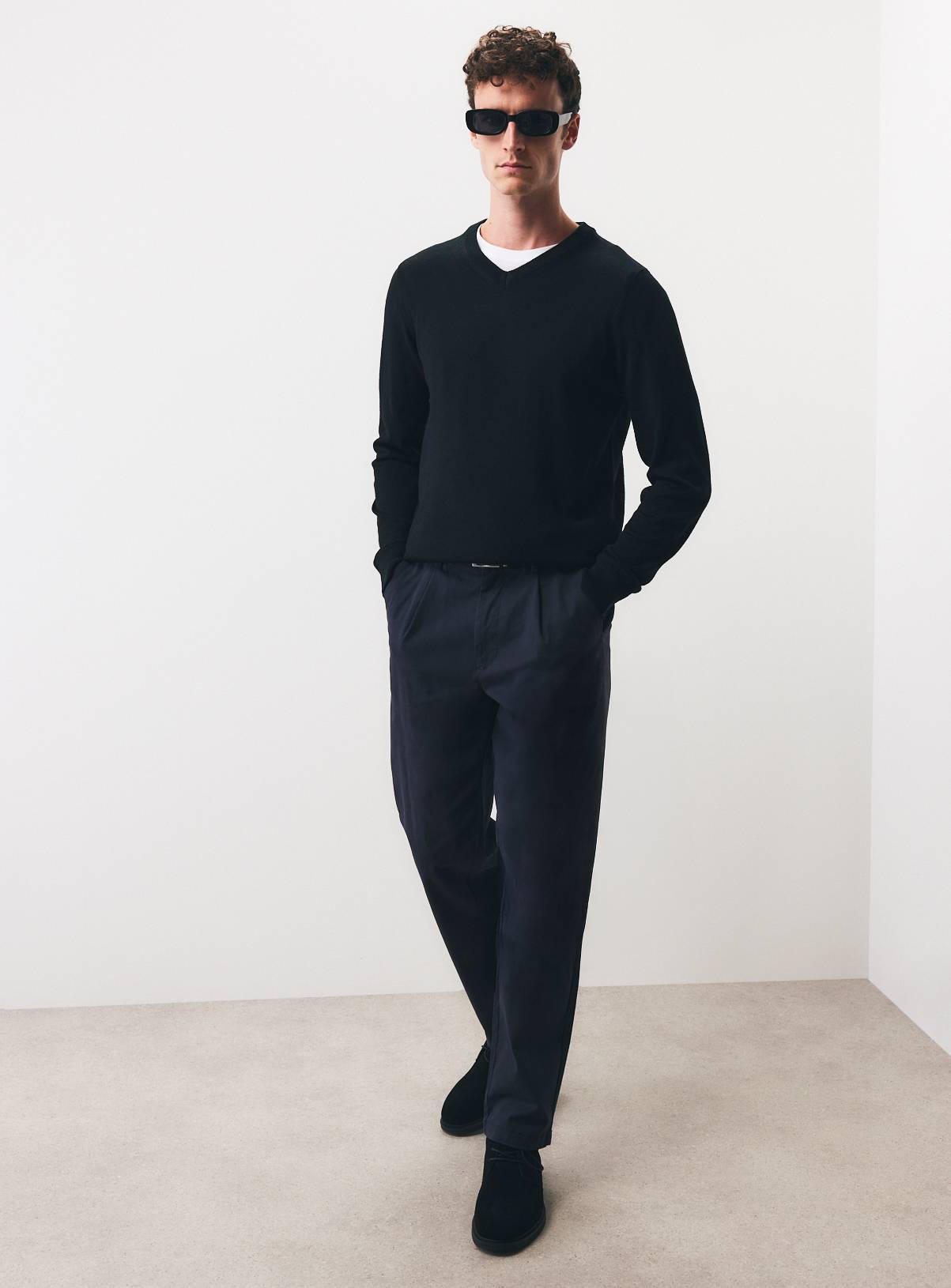 Black Merino Wool V-Neck Jumper XXXXL - Image 2