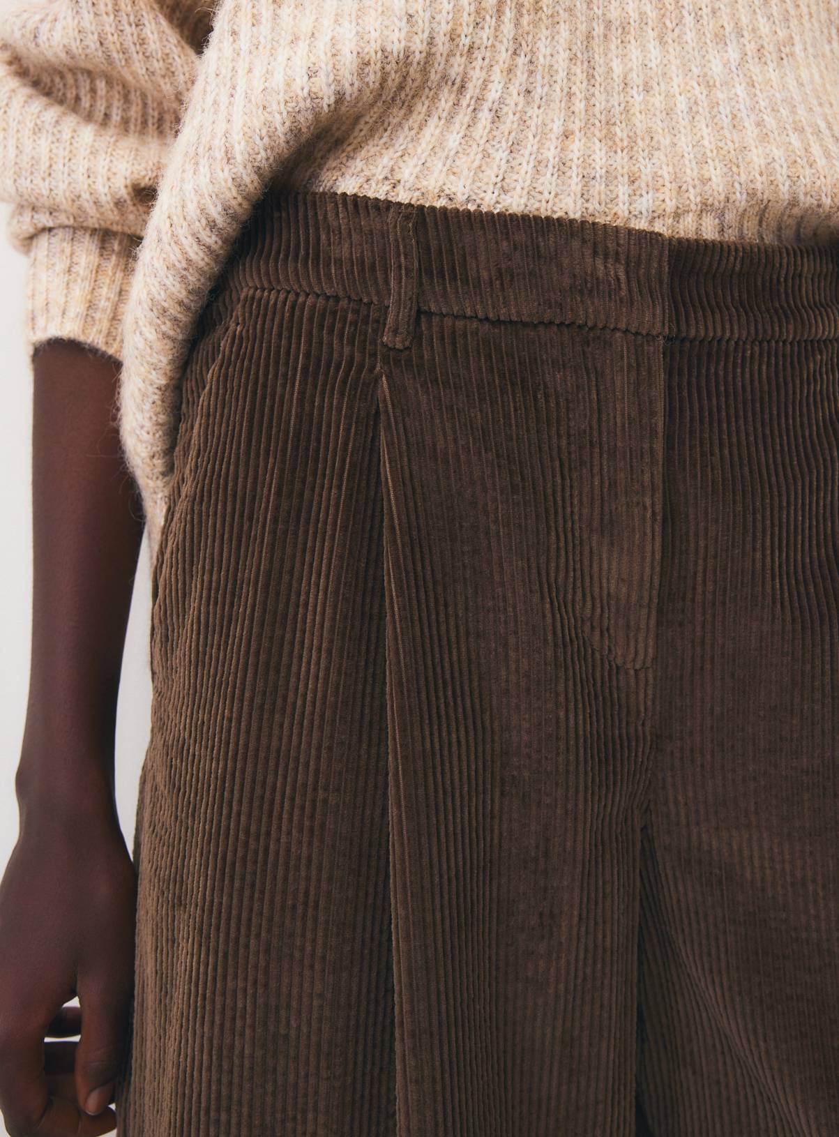 Relaxed Barrel Leg Cord Pull-On Trousers 10 - Image 2
