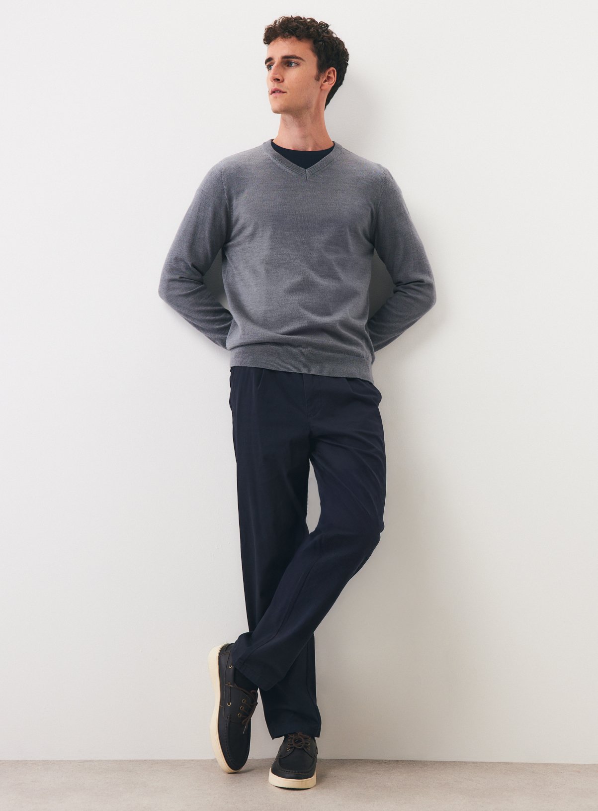 Grey Merino Wool V-Neck Jumper XXXXL - Image 2 thumbnail